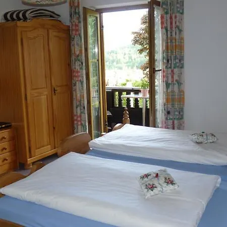 Berggasthof Karntner Alm Миттенвальд